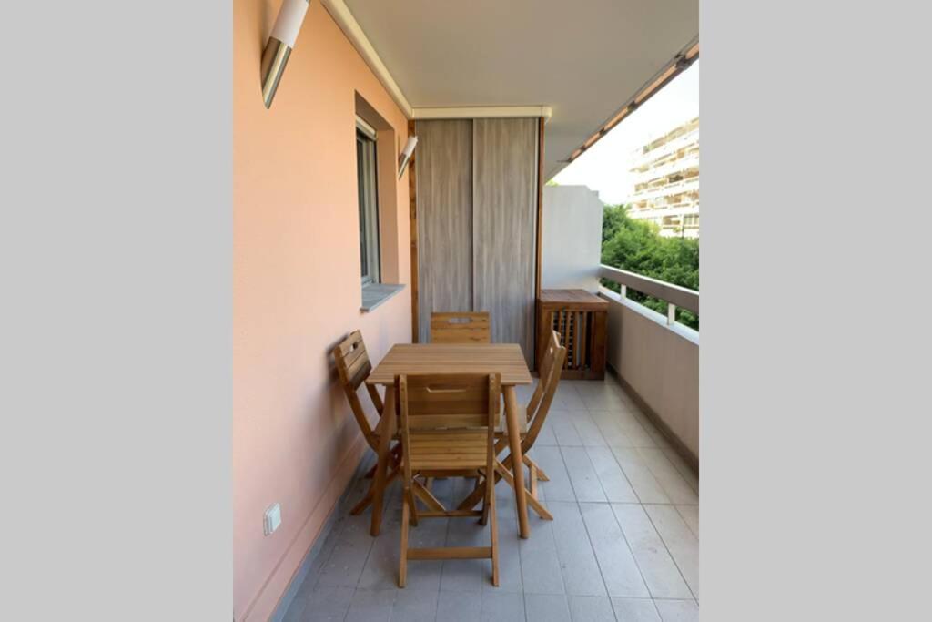Juan Les Pins Joli T2 Parking Inclus! Apartment อองทีบส์ ภายนอก รูปภาพ